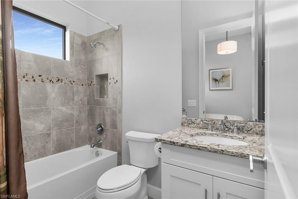 OYSTER HARBOR - Residential