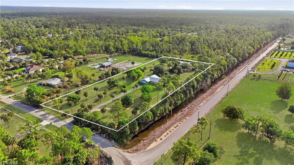 Photo of 940 10th ST SE, NAPLES, FL 34117 (MLS # 226013515)