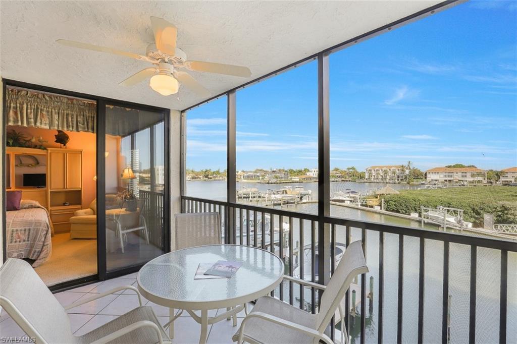 BAREFOOT PELICAN - Residential