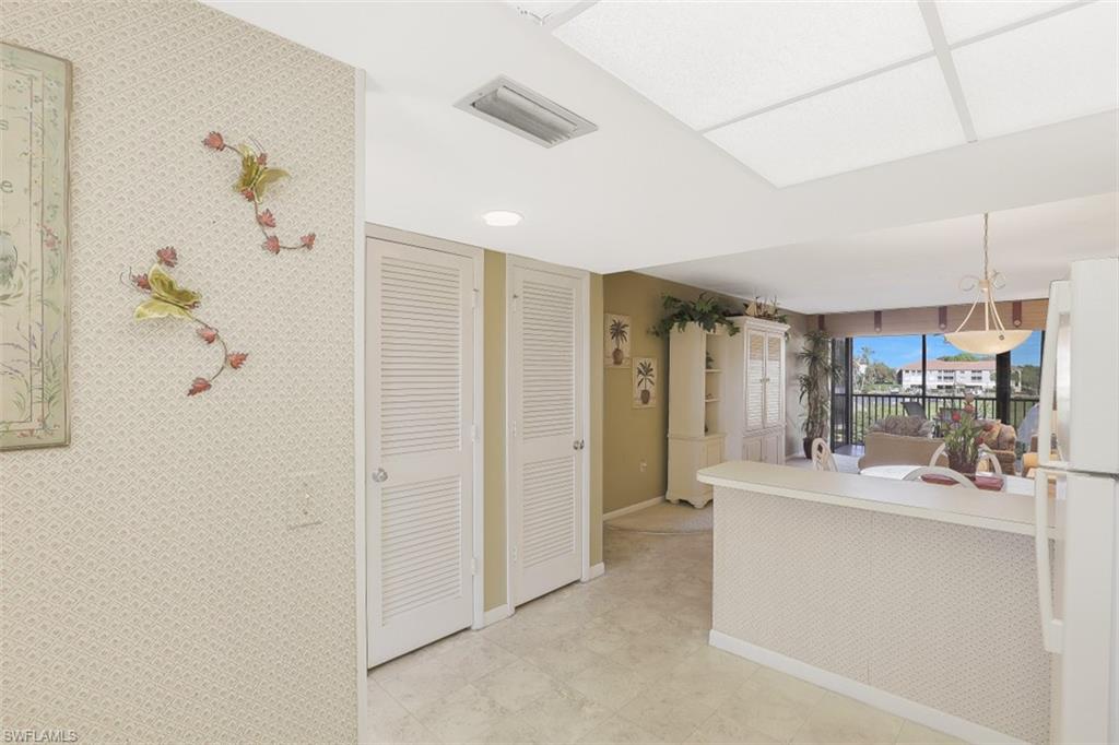 BAREFOOT PELICAN - Residential