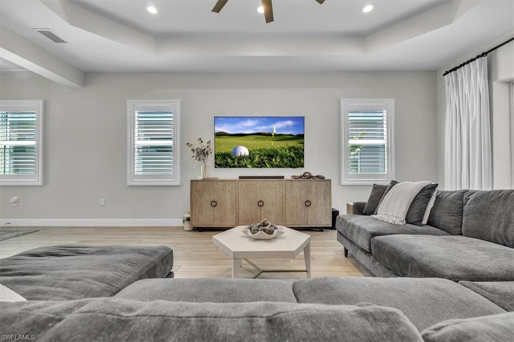 MAGNOLIA ISLES - Residential