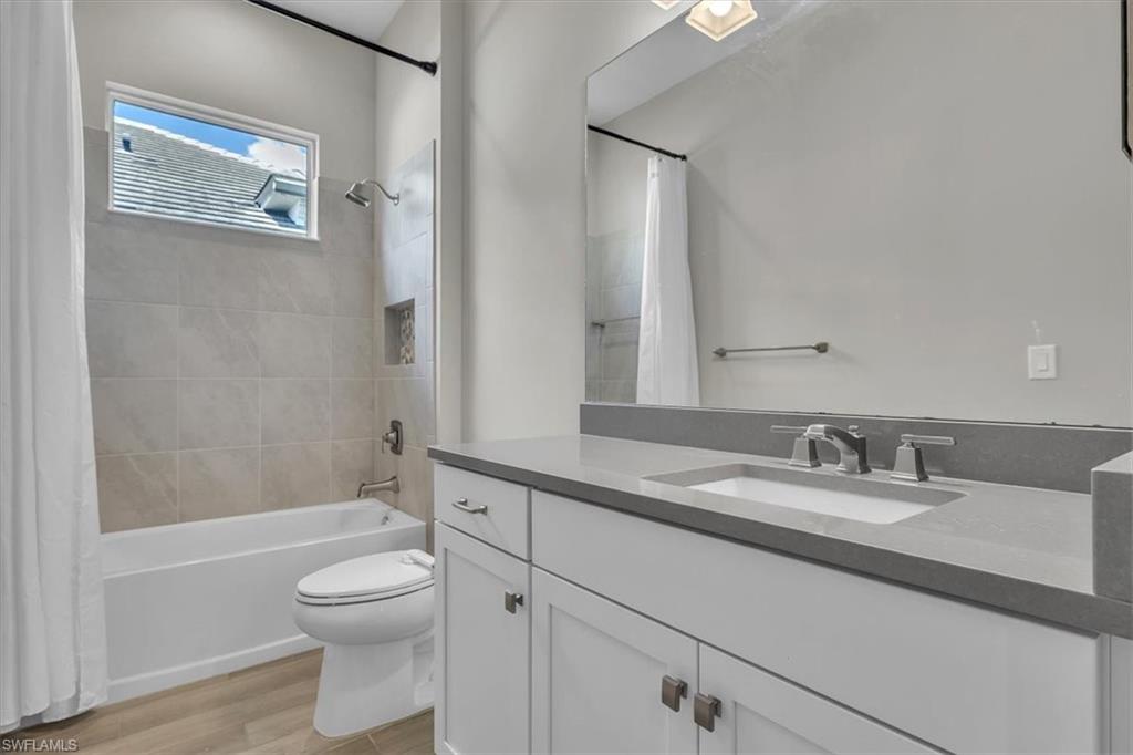 MAGNOLIA ISLES - Residential