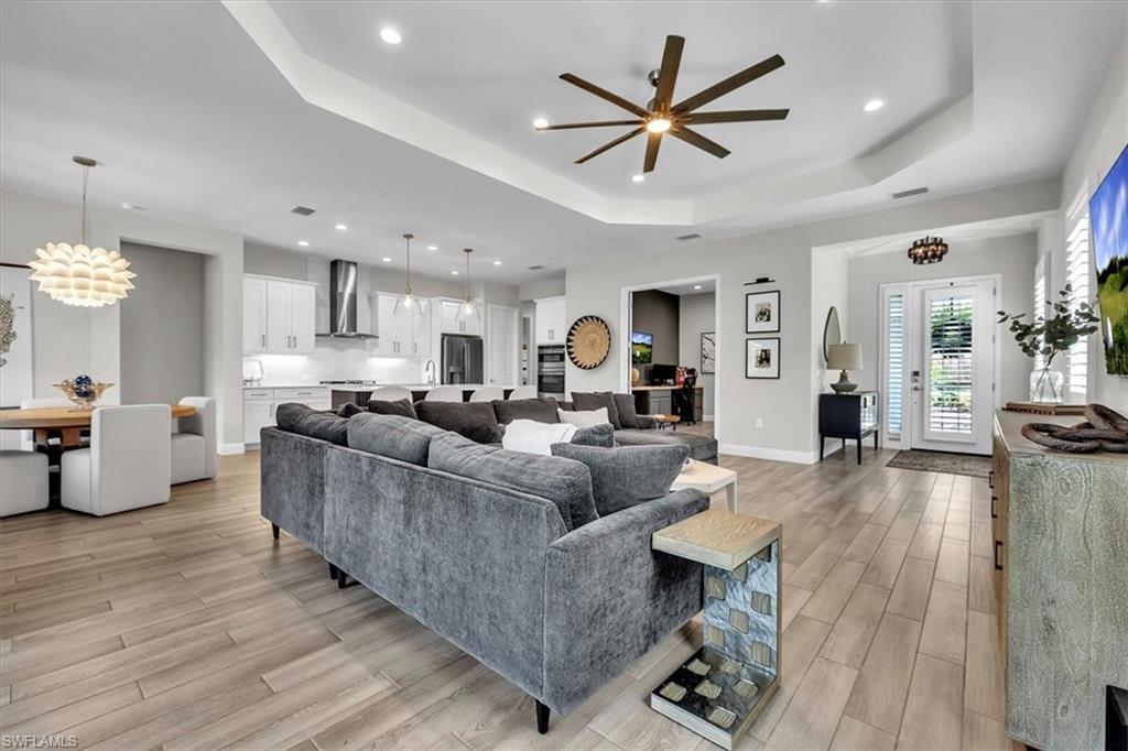 MAGNOLIA ISLES - Residential