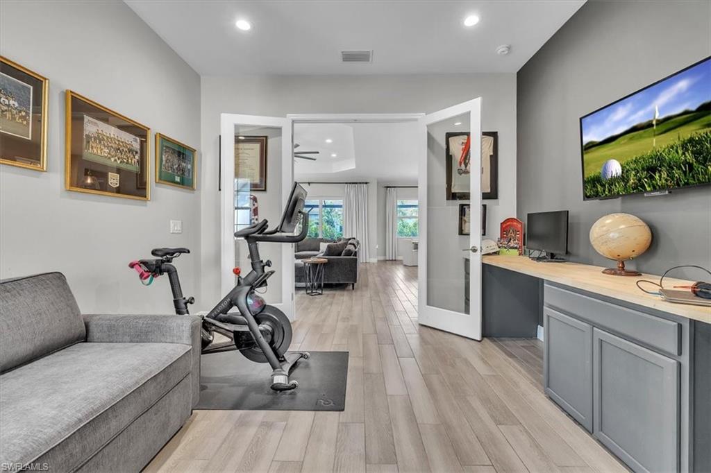 MAGNOLIA ISLES - Residential