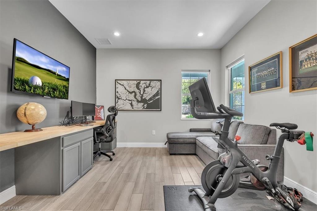 MAGNOLIA ISLES - Residential