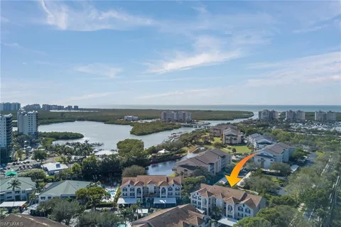 585 Club Side Dr Unit 201, Naples, FL 34110 - #: 225003193