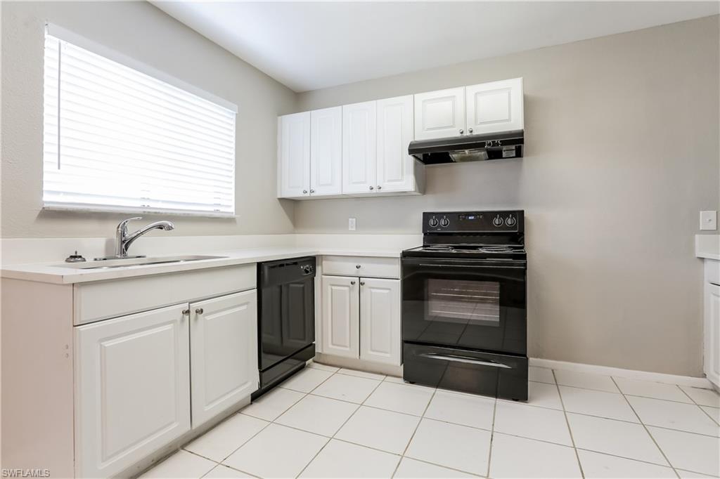 PORT CHARLOTTE - Residential Lease