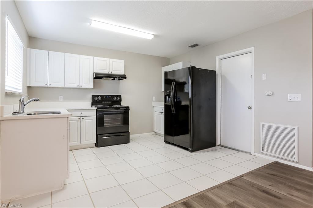 PORT CHARLOTTE - Residential Lease