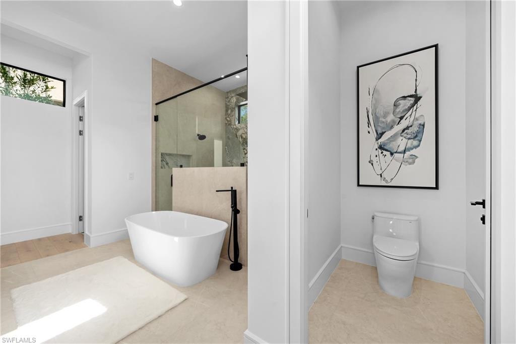 MOORINGS - Residential