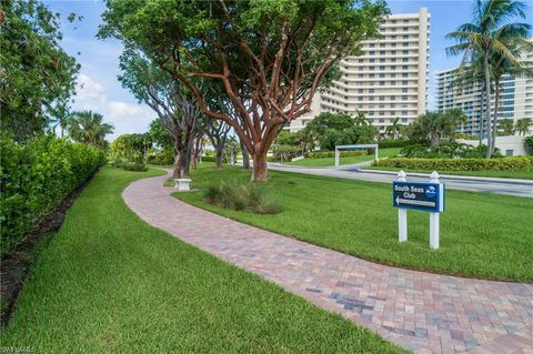 A home in MARCO ISLAND