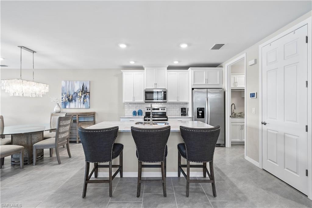 CORAL HARBOR - Residential Lease