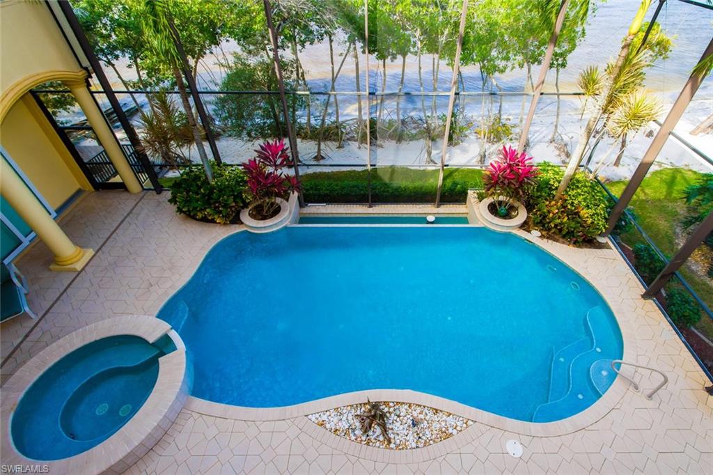 EDGEWATER - Residential