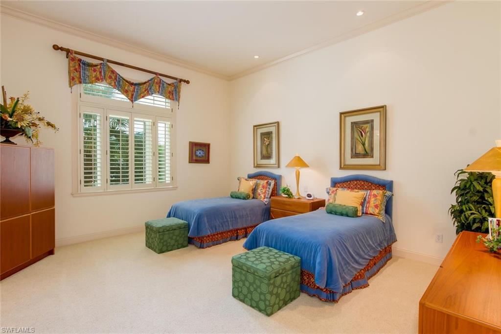 EDGEWATER - Residential