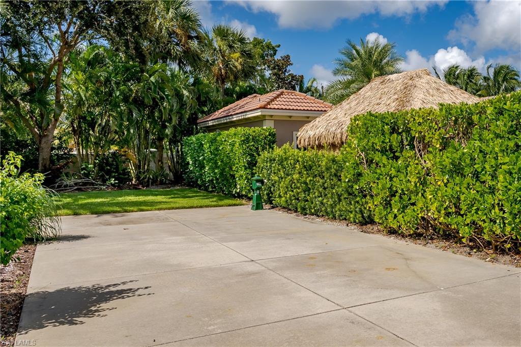 NAPLES MOTORCOACH RESORT - Land