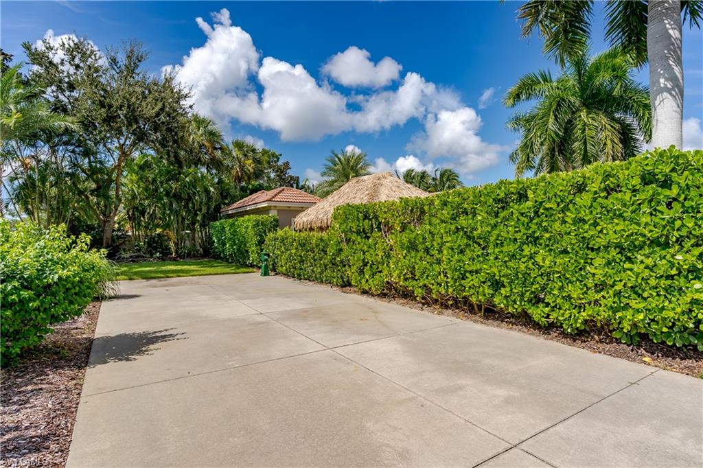 NAPLES MOTORCOACH RESORT - Land