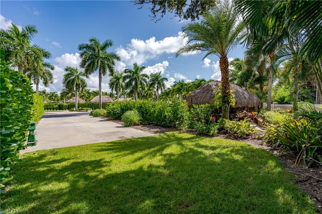 NAPLES MOTORCOACH RESORT - Land