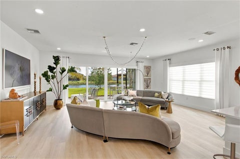 Photo of 11981 Gardenia AVE, NAPLES, FL 34120 (MLS # 226038387)