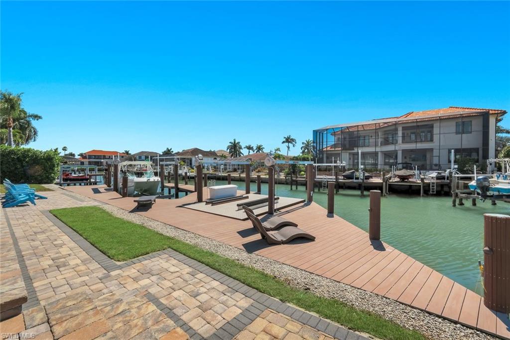 MARCO BEACH - Residential