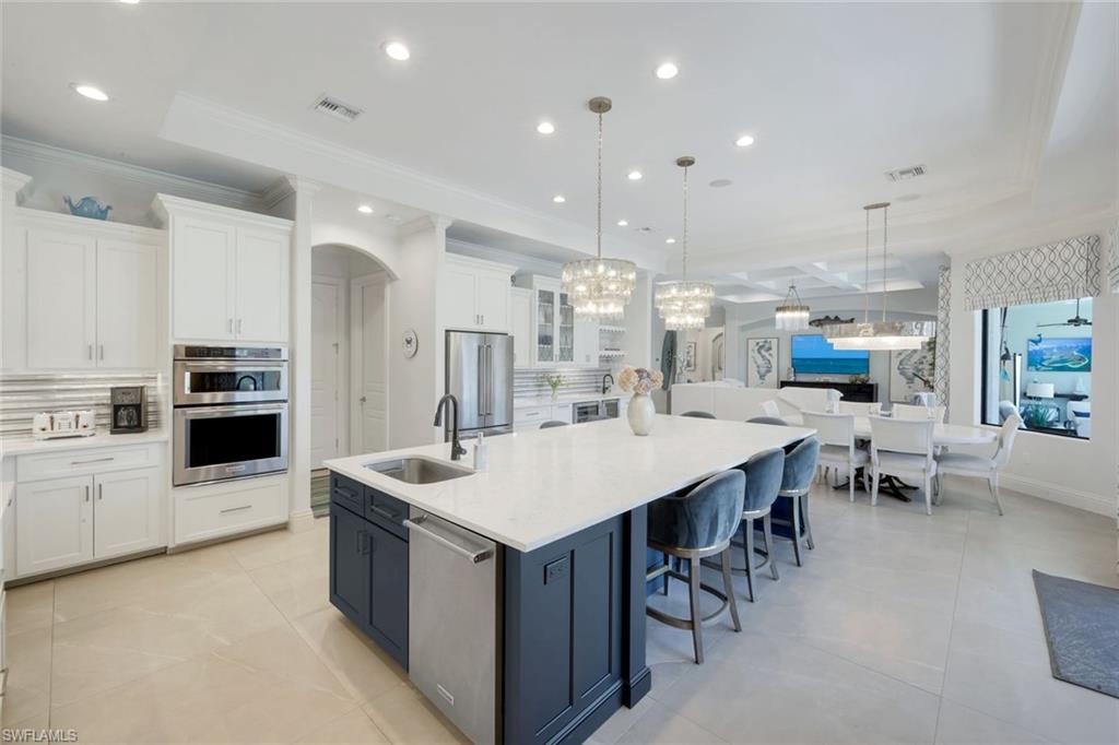 MARCO BEACH - Residential