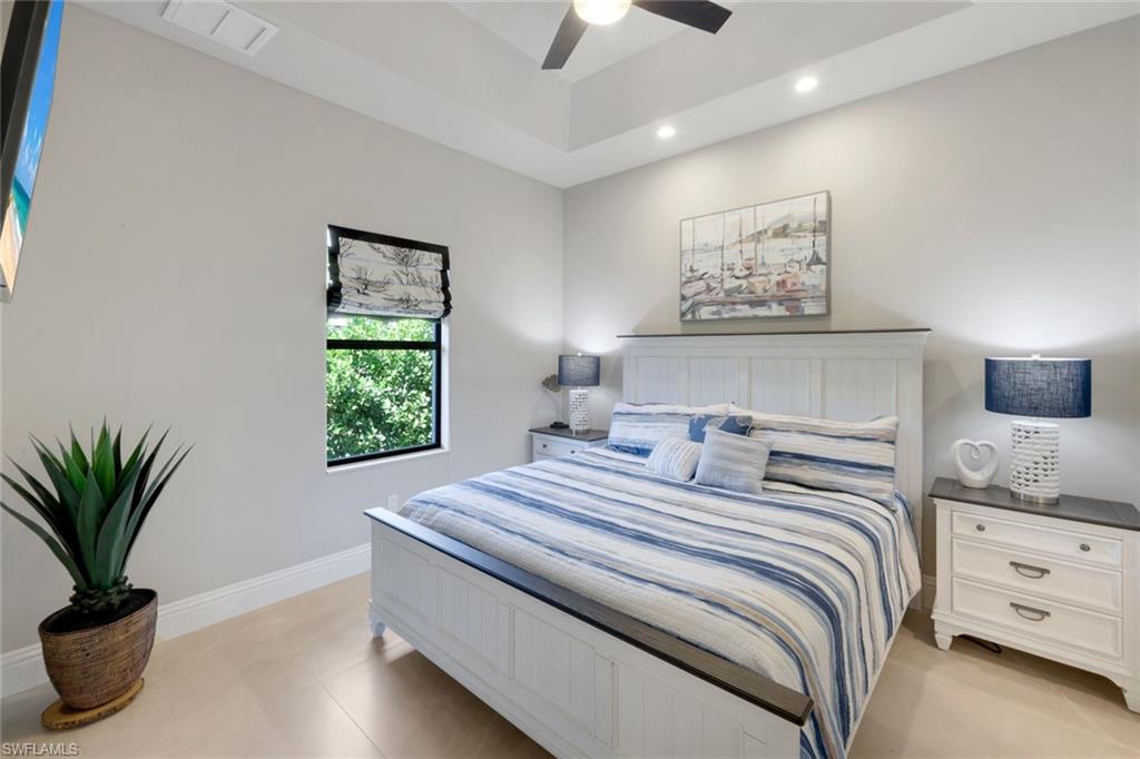 MARCO BEACH - Residential