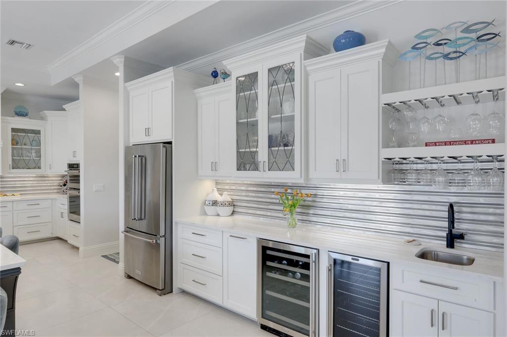 MARCO BEACH - Residential