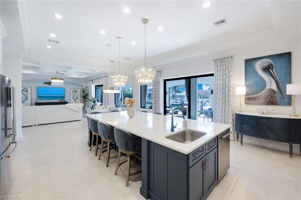 MARCO BEACH - Residential