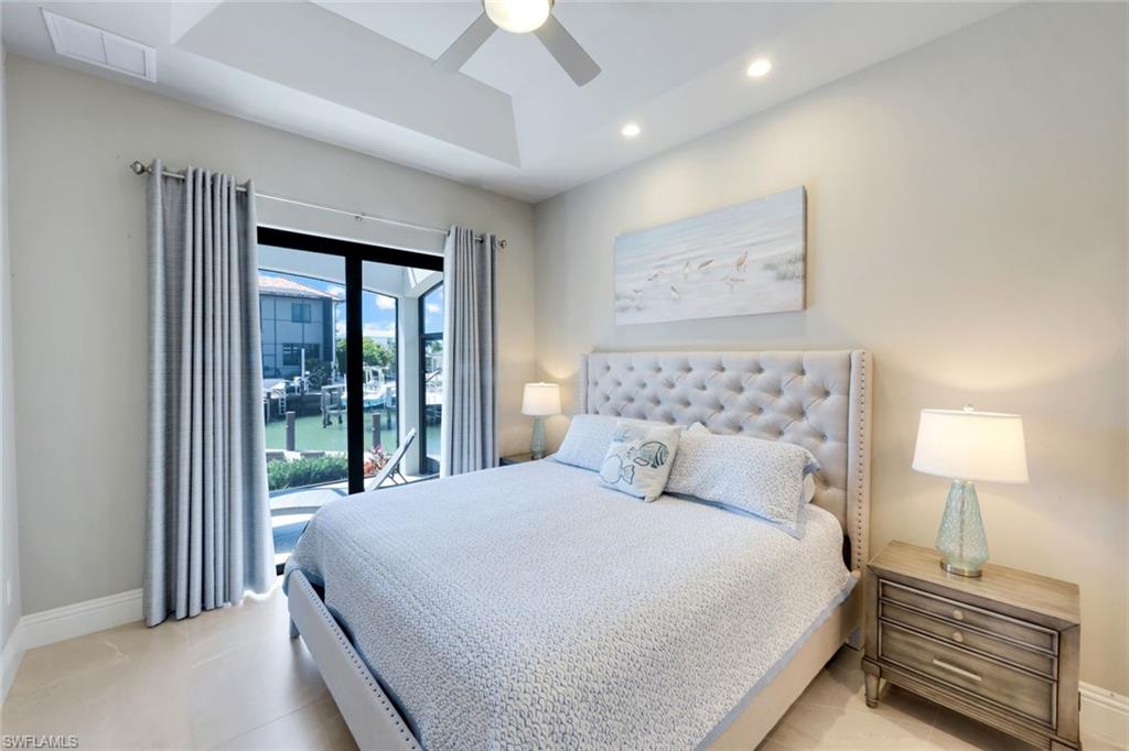 MARCO BEACH - Residential