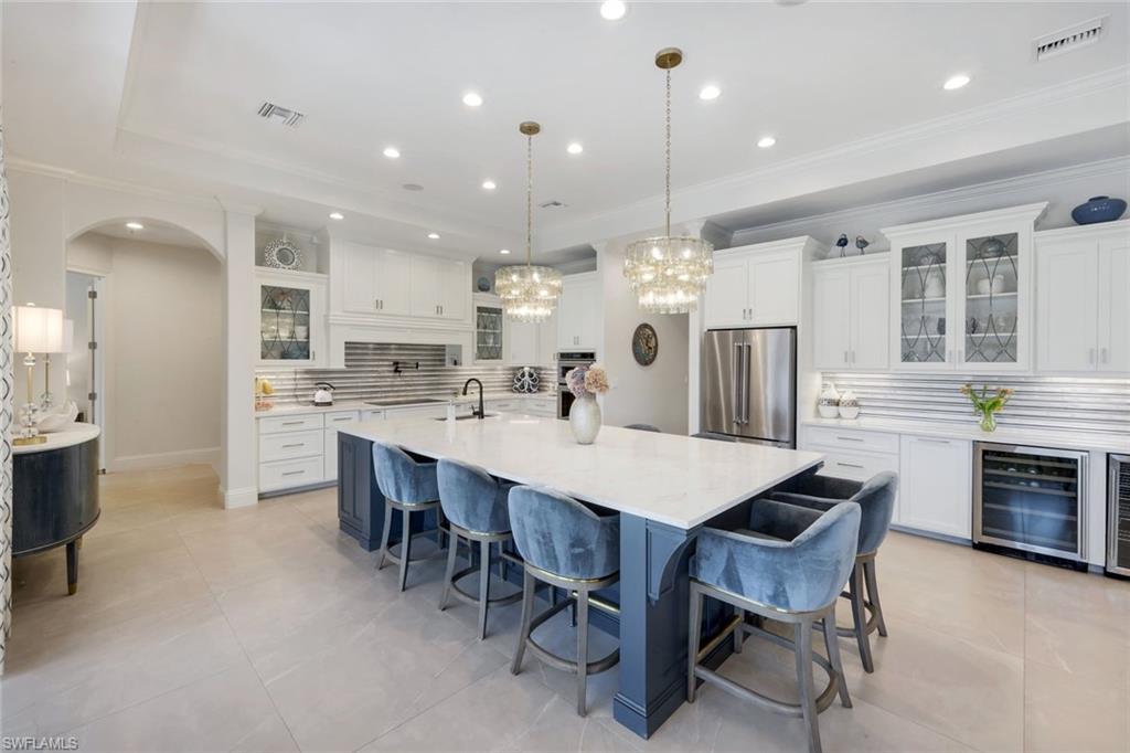 MARCO BEACH - Residential