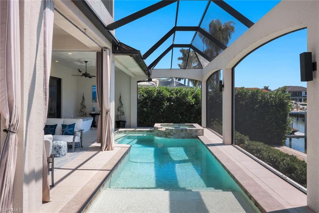 MARCO BEACH - Residential