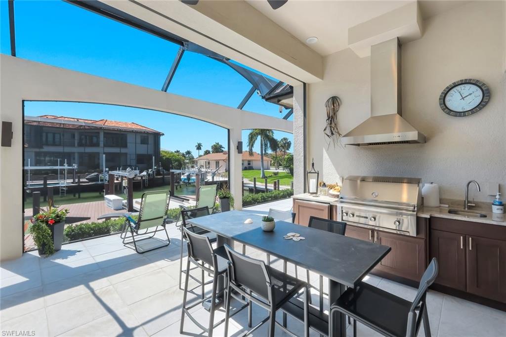 MARCO BEACH - Residential