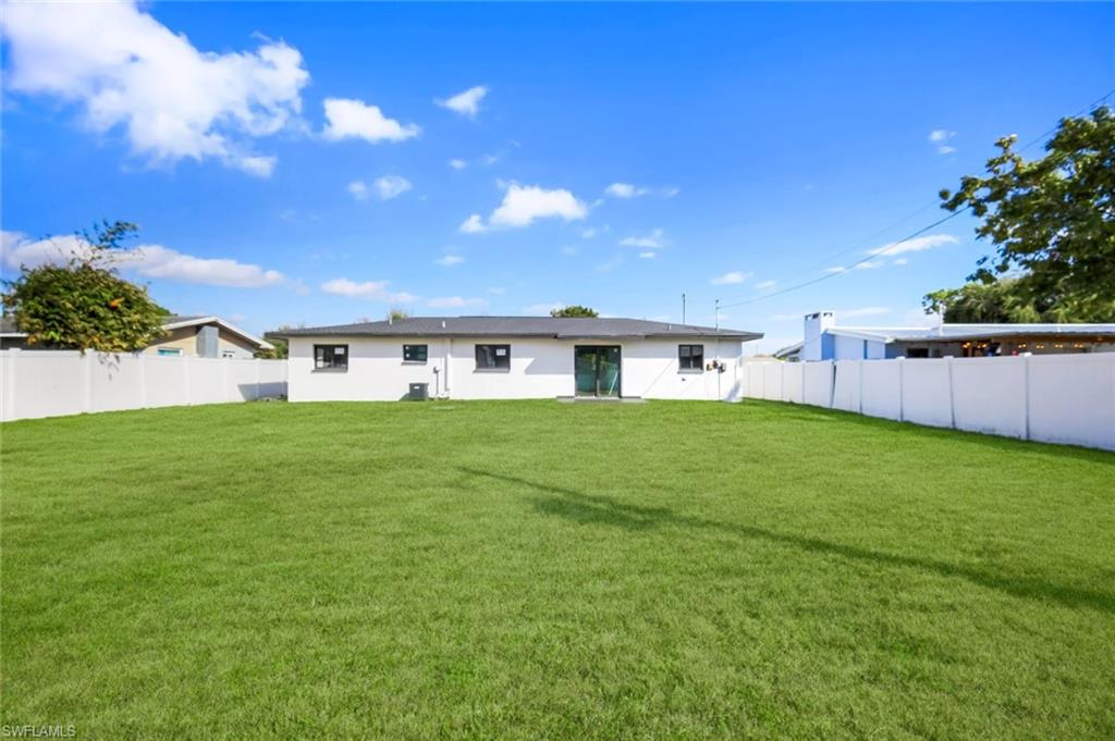 BERTS BAYSHORE MANOR - Residential Lease