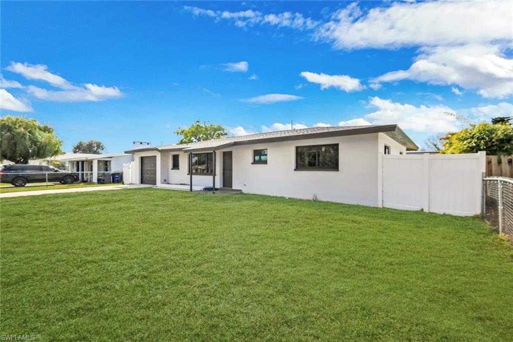 BERTS BAYSHORE MANOR - Residential Lease