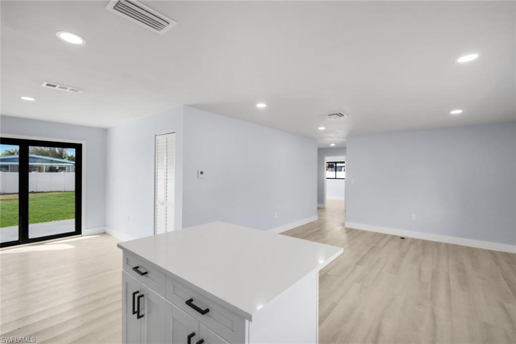 BERTS BAYSHORE MANOR - Residential Lease