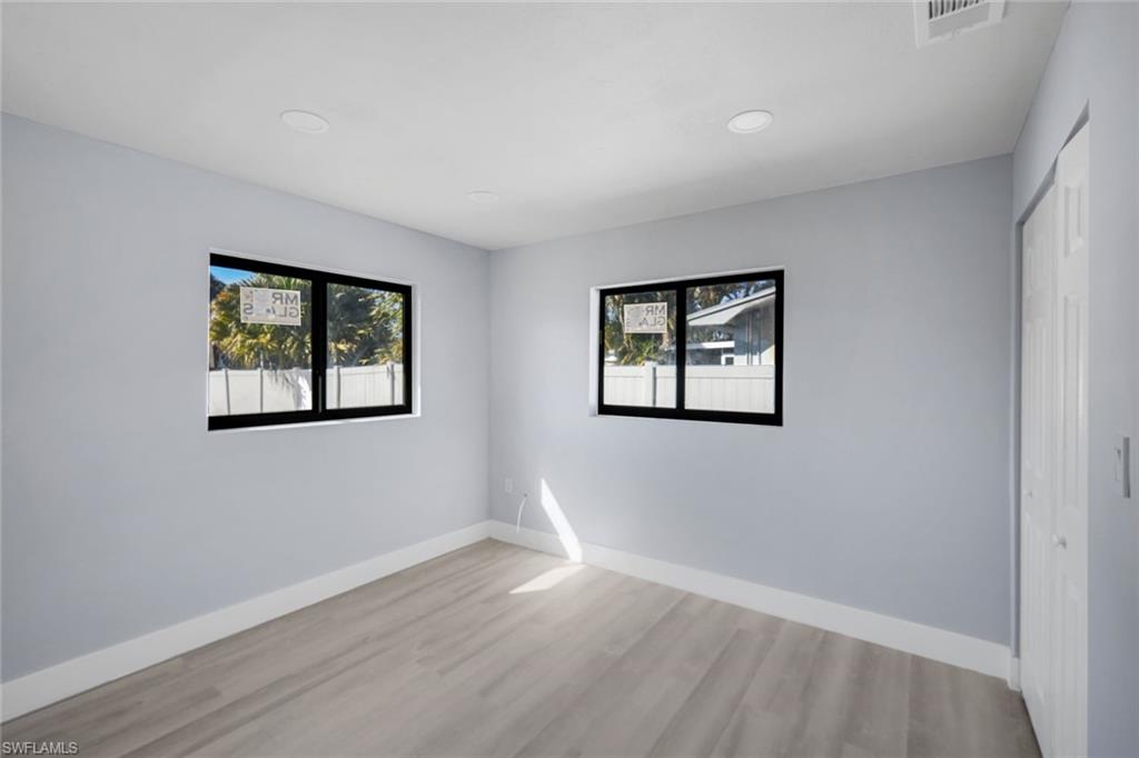 BERTS BAYSHORE MANOR - Residential Lease