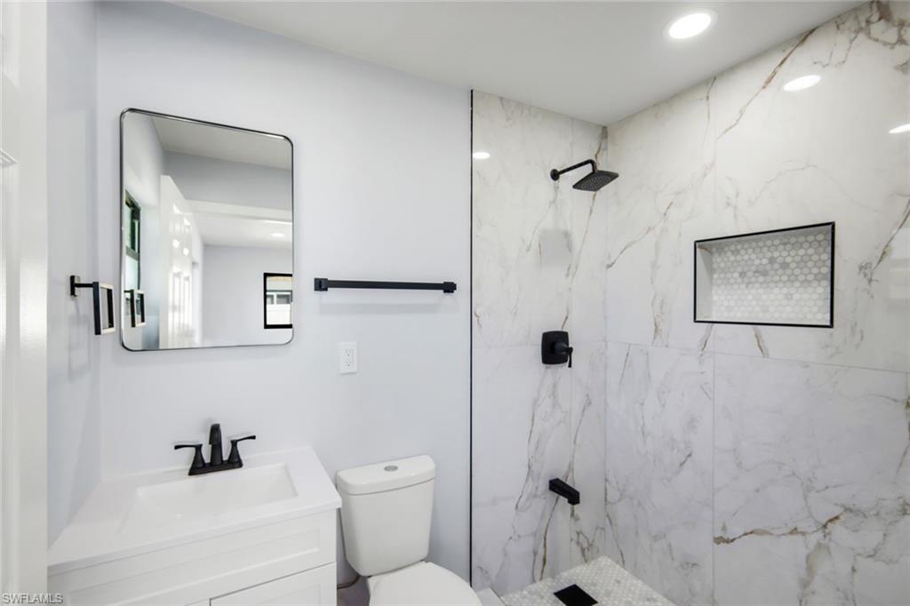 BERTS BAYSHORE MANOR - Residential Lease