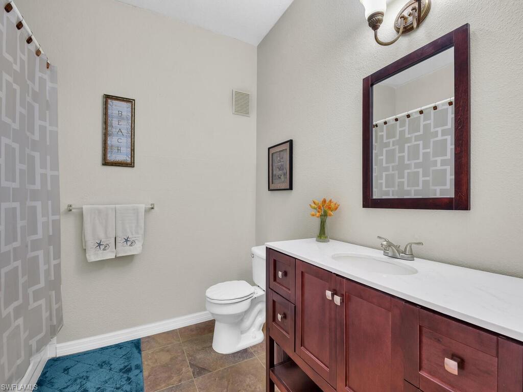 ROYAL GREENS - Residential