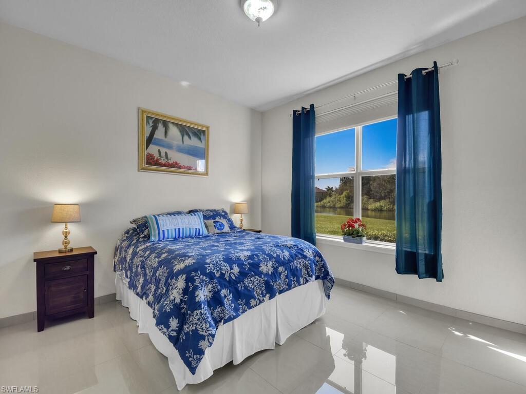 ROYAL GREENS - Residential