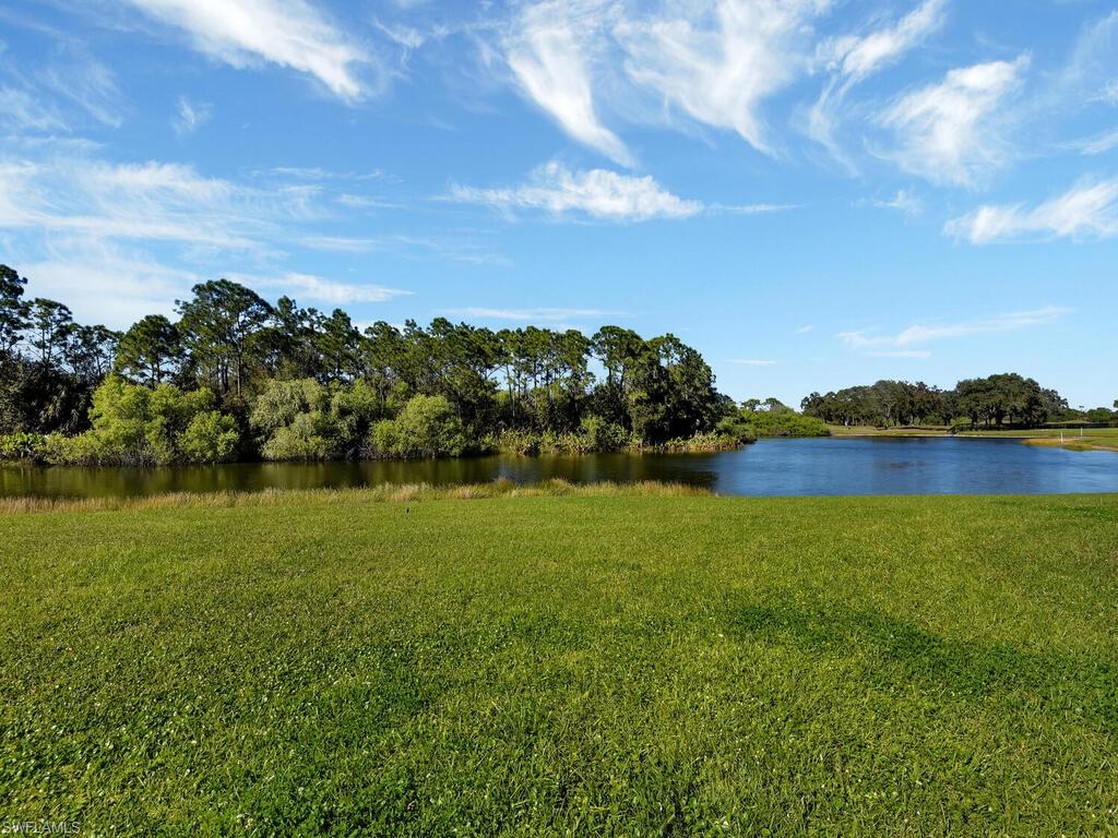 ROYAL GREENS - Residential