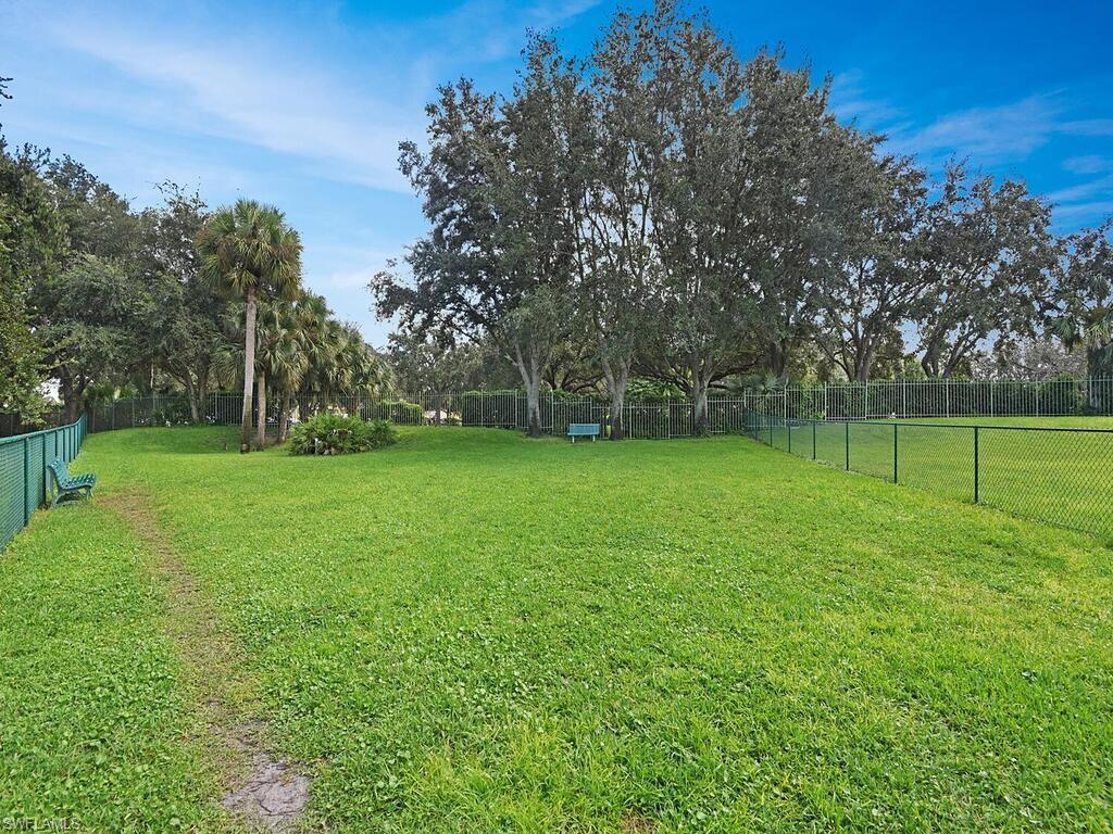 ROYAL GREENS - Residential