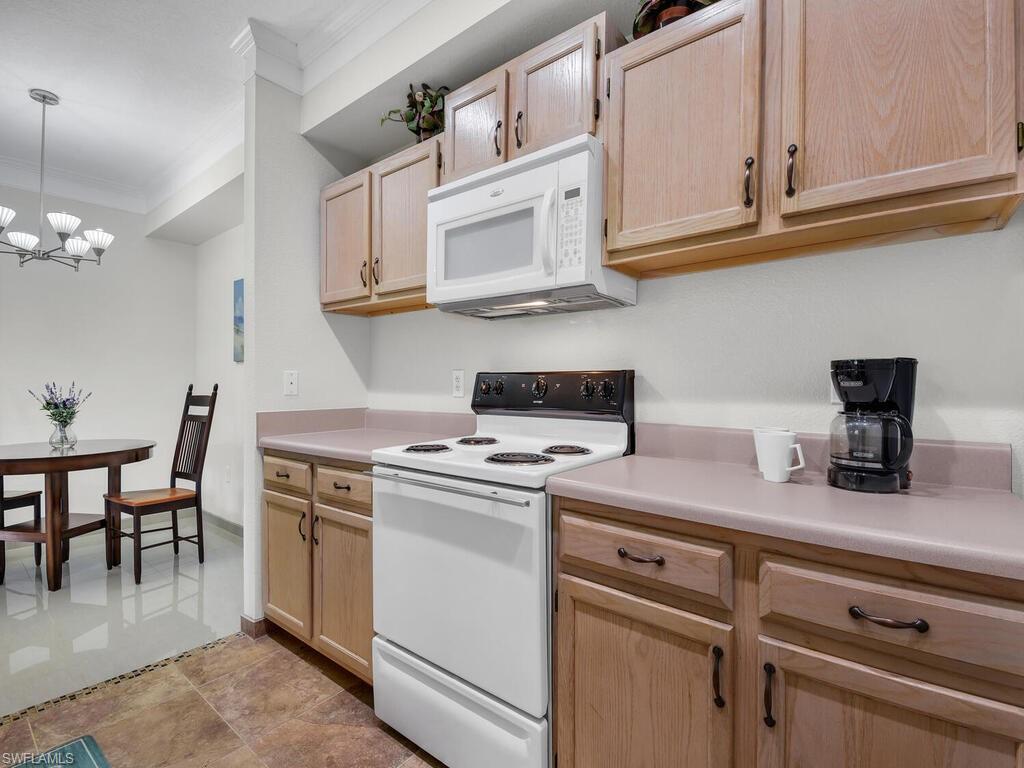 ROYAL GREENS - Residential