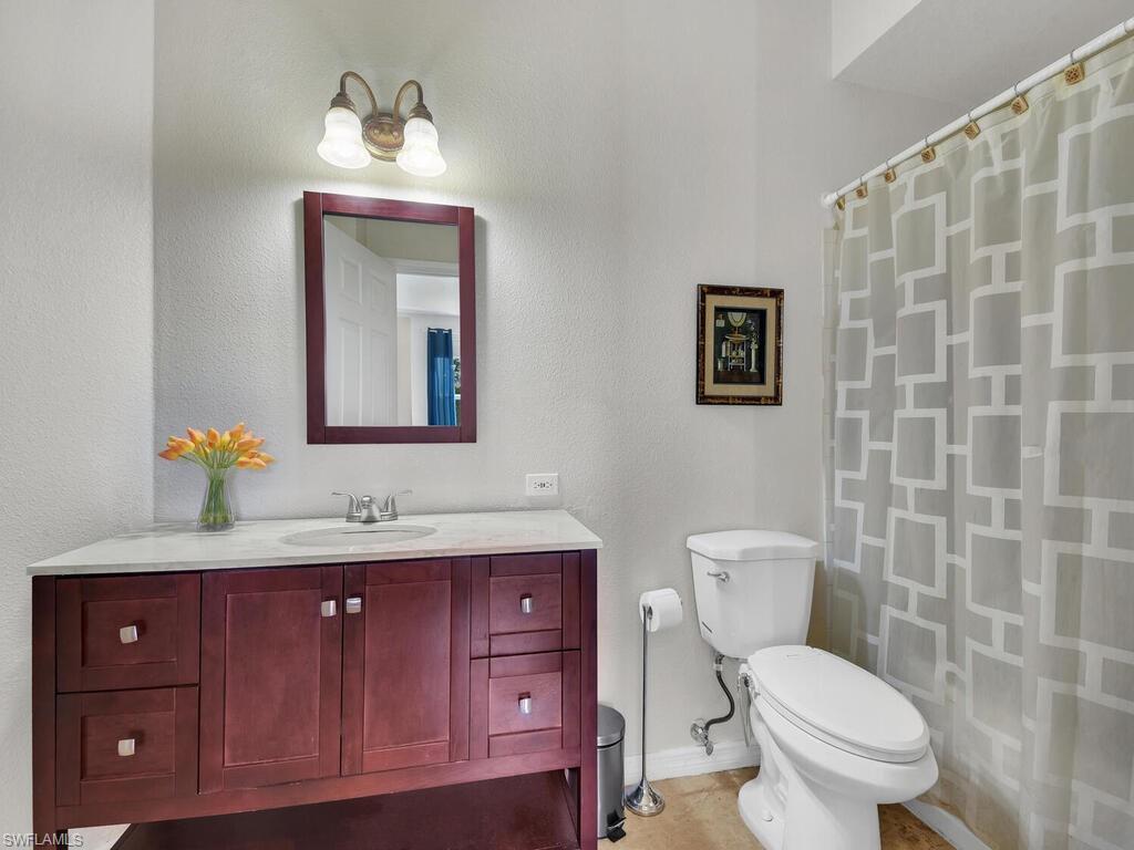 ROYAL GREENS - Residential