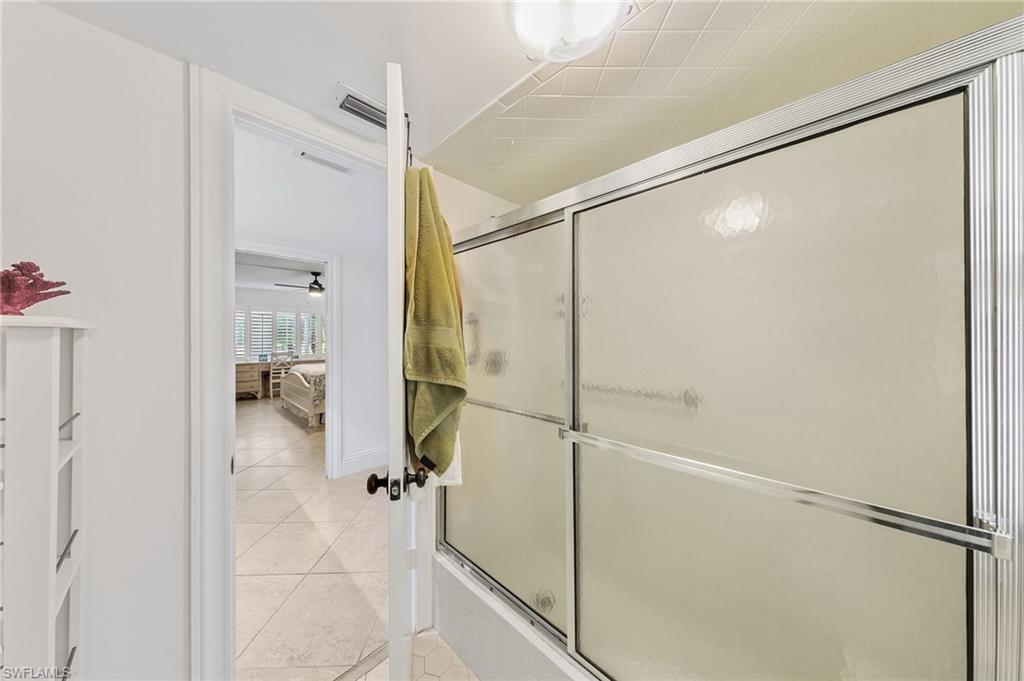 GLADES COUNTRY CLUB - Residential