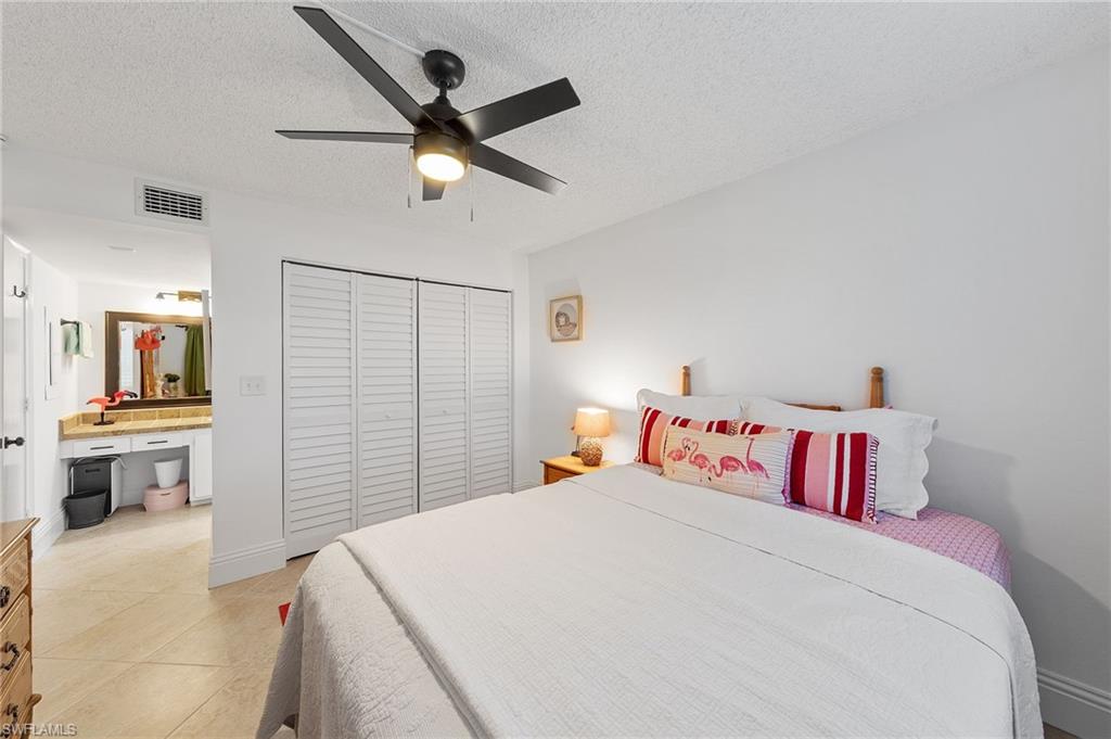 GLADES COUNTRY CLUB - Residential