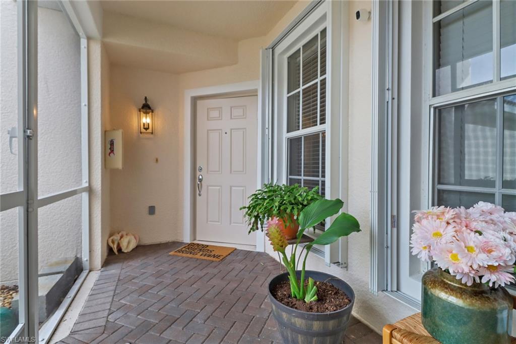 SABAL POINTE - Residential