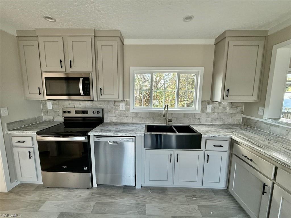 SUNCOAST ESTATE - Residential