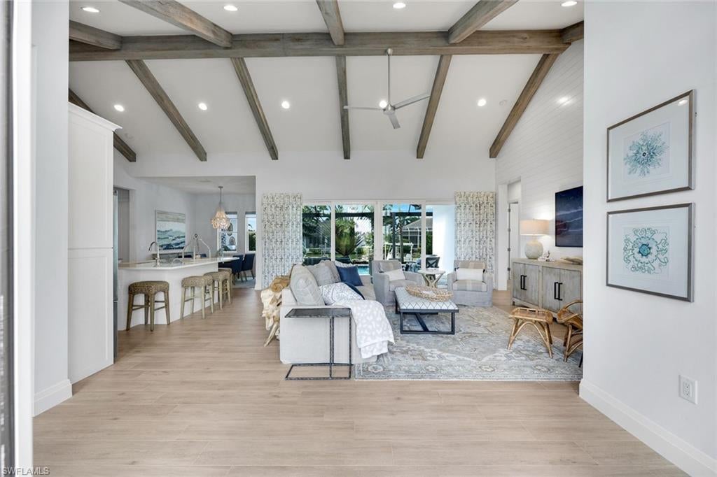 424 Driftwood CT