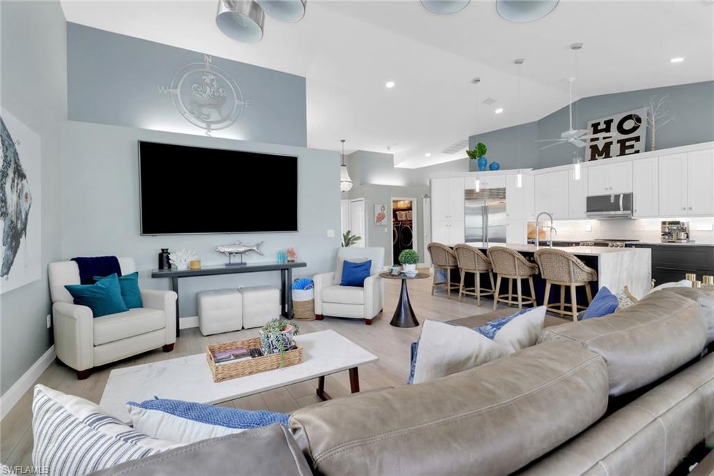 OLDE HICKORY GOLF & COUNTRY CLUB - Residential