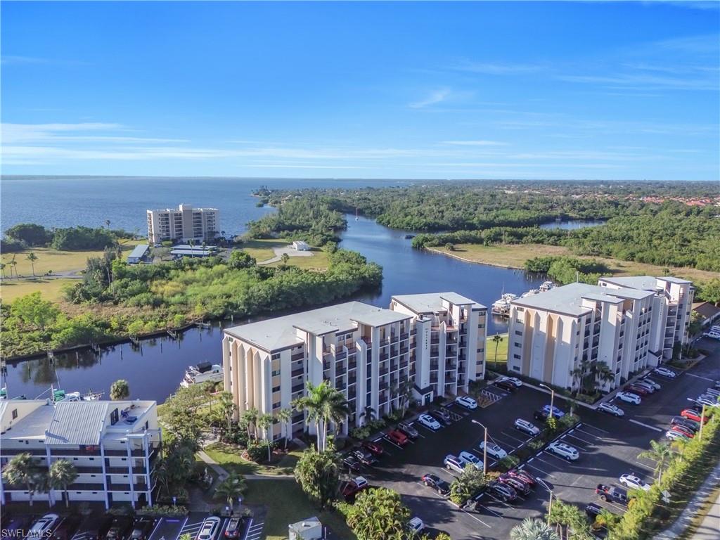 PARKWAY CONDO - Residential