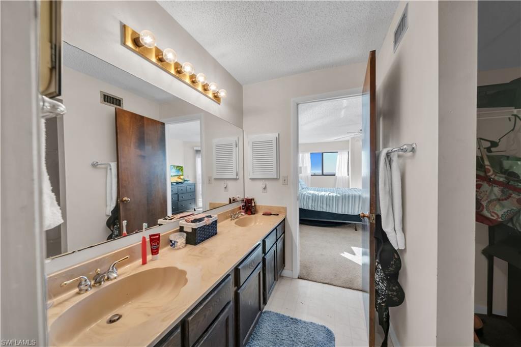 PARKWAY CONDO - Residential