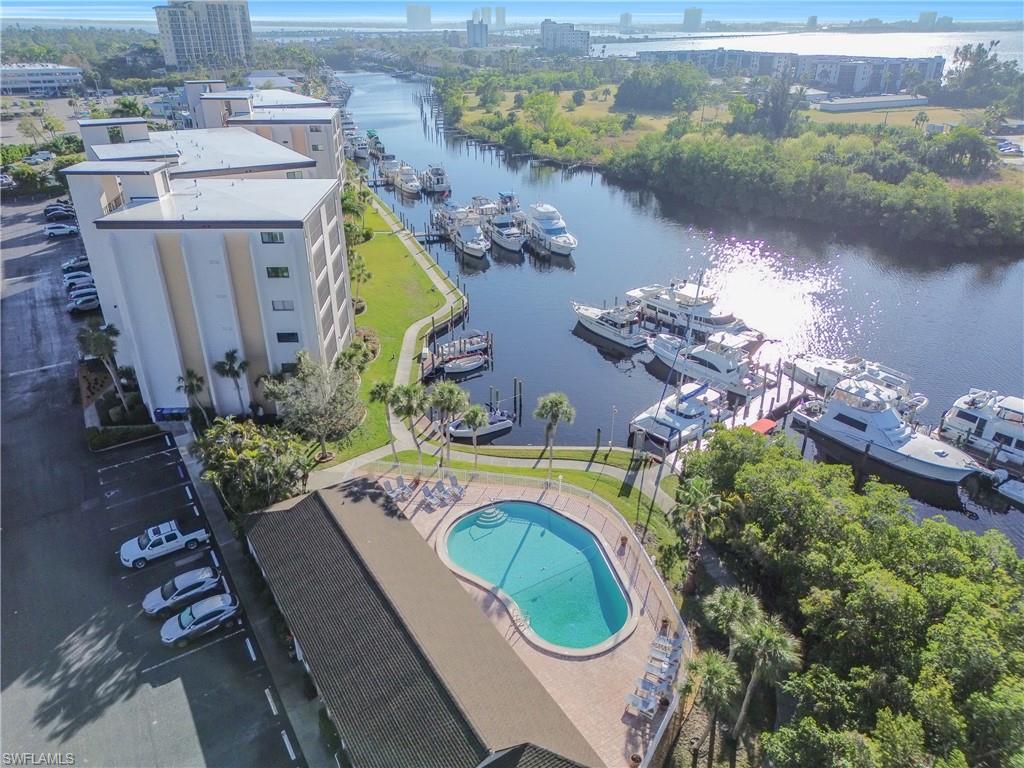 PARKWAY CONDO - Residential